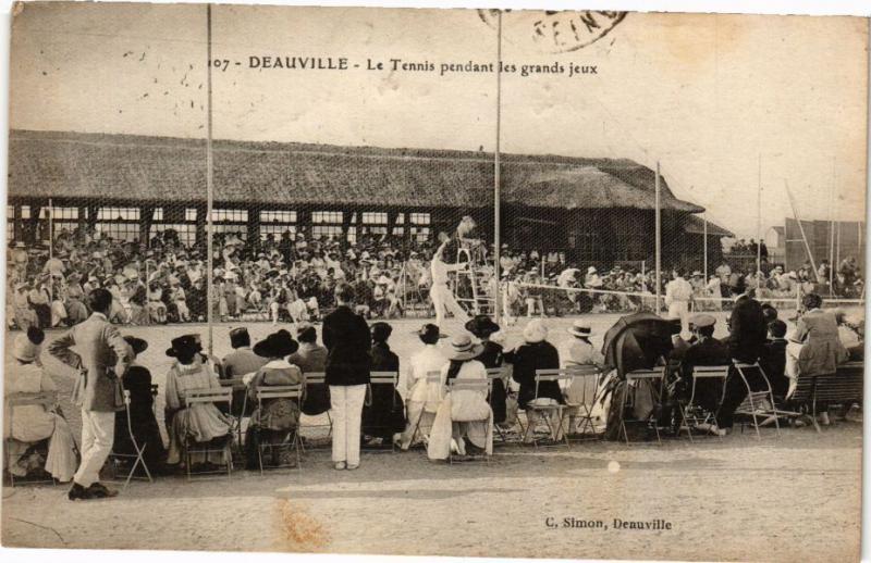 CPA DEAUVILLE - Le Tennis pendant les grands jeux (271992)