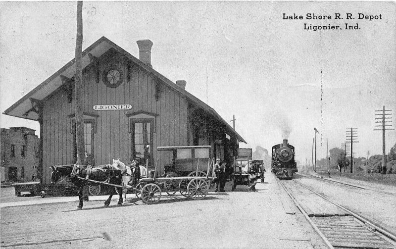 F93/ Ligonier Indiana Postcard 1914 Lake Shore Railroad Depot Loco