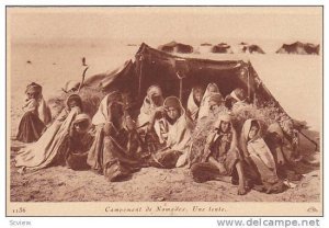 Campement de Nomades. Une tente , 00-10s