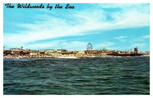 Postcard PIER SCENE Wildwood New Jersey NJ AT5504