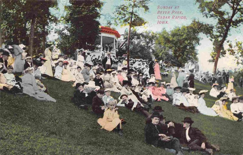 Sunday Crowd Bever Park Cedar Rapids Iowa 1910c postcard