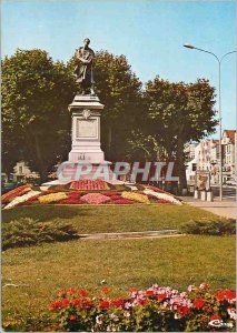 Modern Postcard Macon (S & L) Statue of Lamartine in Macon in 1790 Died in 1869
