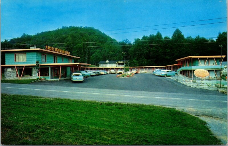 Vtg Gatlinburg Tennessee TN Smokey Mountain Plaza Motel 1950s Unused Postcard