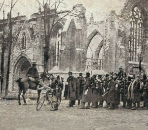 Military Belgium Nieuport in Ruins World War 1 Postcard 07.66