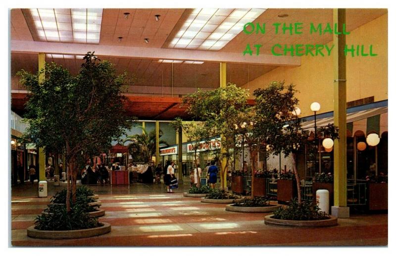 1960s/70s Cherry Hill Shopping Mall Woolworth's, Cherry Hill, NJ Postcard *5A