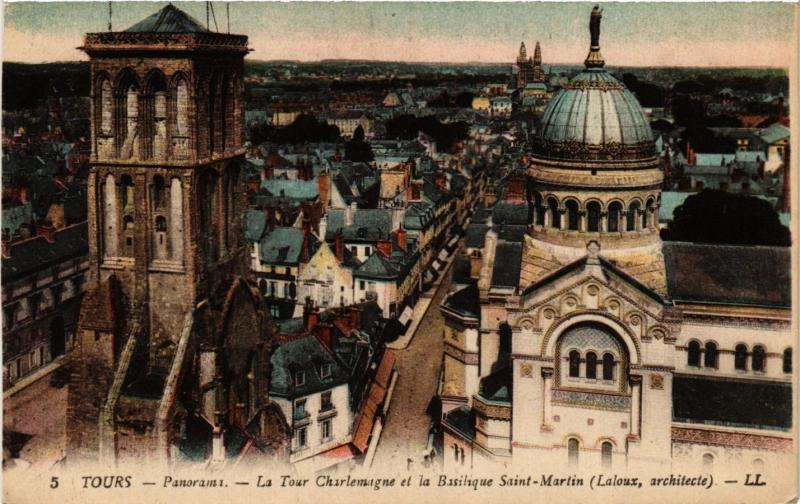 CPA   Tours -Panorams - La Tour Charlemagne et la Basilique Saint-Martin(298449)