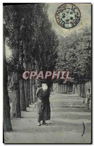 Old Postcard Old woman in a bundle Folklore Costume Le Havre