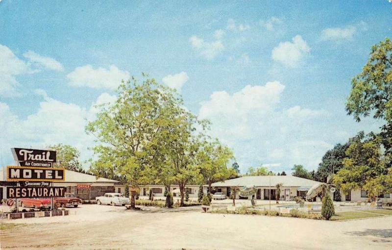 Lawtey Florida Trail Motel and Restaurant Swimming Pool Vintage Postcard J73903