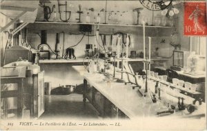 CPA VICHY - La Pastillerie de l'Etat - le laboratoire (125486)