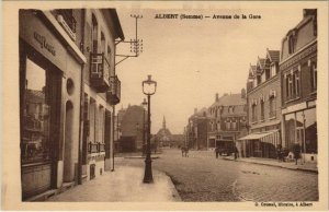 CPA ALBERT Avenue de la Gare (18665)
