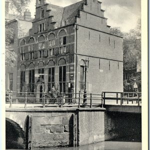 c1930s De Wallen, Amsterdam Oudezijds Voorburgwal Canal Bridge Postcard A121