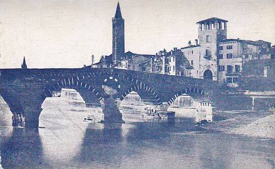 Italy Verona Ponte Pietra