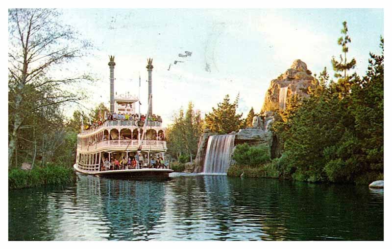 Postcard AMUSEMENT PARK SCENE Anaheim California CA AU0892