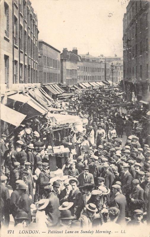 BR64402 london petticoat lane on sunday morning   uk