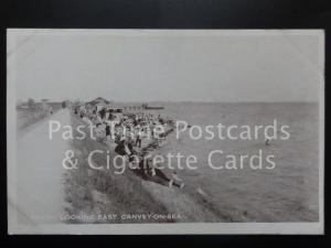 Essex: Canvey Island, Canvey-on-Sea, Beach Looking East