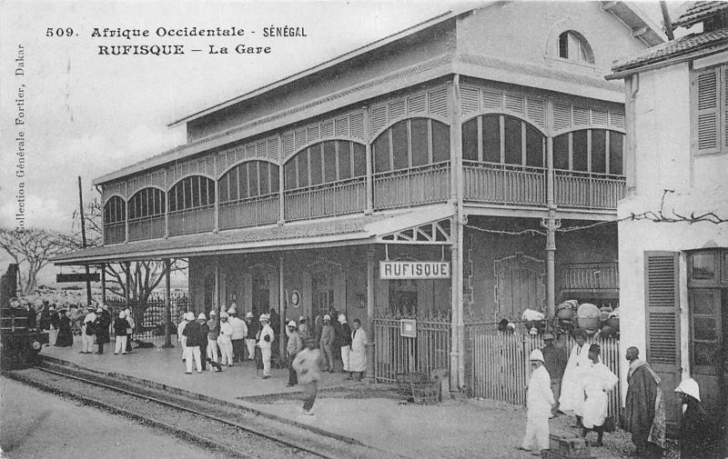 B91670 rufisque la gare railway station africa train senegal