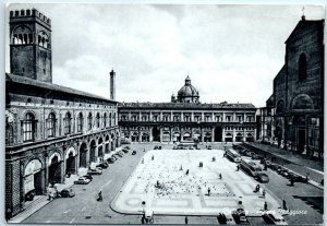 M-39294 Piazza Maggiore Bologna Italy