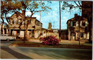 Postcard HOUSE SCENE Savannah Georgia GA AK3872