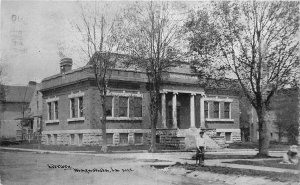 Postcard 1912 Iowa Maquoketa Library occupational 23-13026