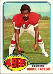 1976 Topps Football Card Bruce Taylor San Francisco 49ers sk4584