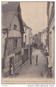 Segre (Maine et Loire), France, 1900-1910s ; Rue St-Sauveur