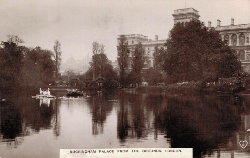 UK Buckingham Palace From the Grounds London REAL PHOTO 01.63