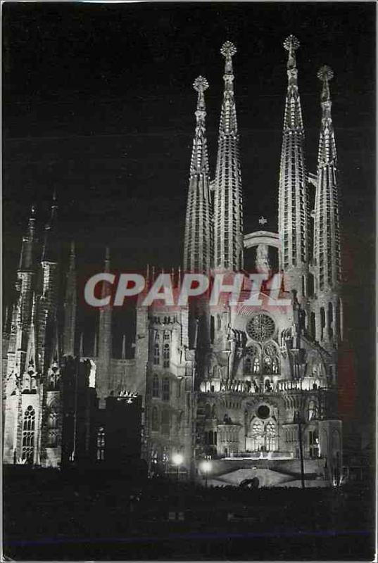 CPM Barcelona La Sagrada Familia con su Fantastica iliminacion