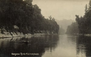 PC NEW ZEALAND, WANGANUI RIVER, Vintage REAL PHOTO Postcard (b43874)