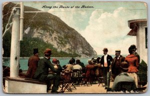 NEW YORK 1909 Postcard Along The Banks Of The Hudson River Spectators