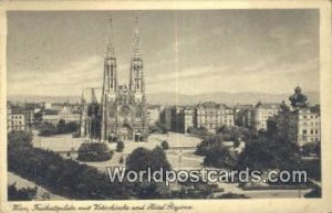Wien - Vienna Freiheitsplatz mit Votivkirche und Hotel Regina Austria Postcard