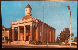 Vintage Postcard 1950's Jackson County Courthouse, Jackson, Ohio (OH)