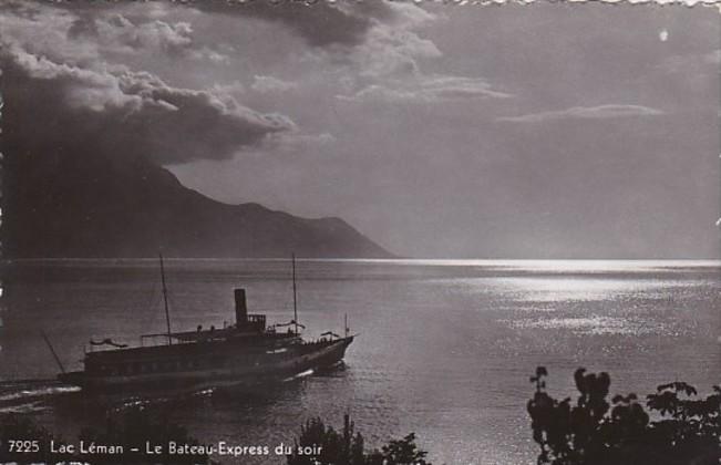 Switzerland Lausanne Lac Leman Le Bateau-Express du soir Photo