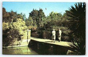 1950s SAVANNAH GA FORT PULASKI OUTER DRAWBRIDGE CIVIL WAR FORT POSTCARD P3822