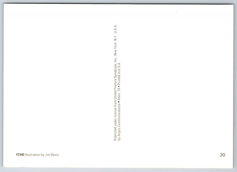 Garfield~Hello From The Funny Farm~Cat Making Face @ Dog~Continental Postcard