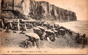 France Le Treport La Falaise et la Plage