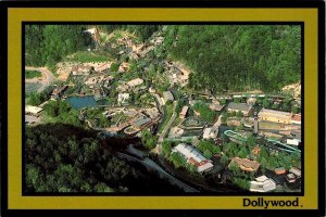 Pigeon Forge, TN Tennessee  DOLLYWOOD AMUSEMENT PARK  Aerial View  4X6 Postcard