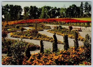 Italian Garden, Van Dusen Botanical Gardens, Vancouver British Columbia Postcard