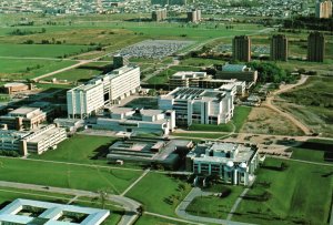 CONTINENTAL SIZE POSTCARD AERIAL VIEW YORK UNIVERSITY NORTH YORK TORONTO 1970s