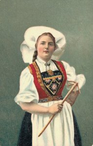 Sweden Girl Traditional Clothing 06.66