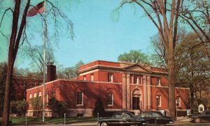 Vintage Postcard View of U. S. Post Office Building Greenfield Massachusetts MA