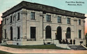 Vintage Postcard 1912 Post Office Building Historical Landmark Manistee Michigan