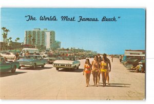 Daytona Beach Florida FL Creased Vintage Postcard Beach View Cars Crowd