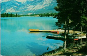 Lake Edith Jasper Alberta National Park 1950's Vintage Postcard H1