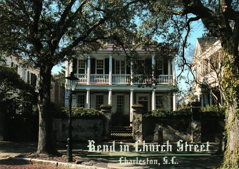 Bend in Church Street,Charleston,SC