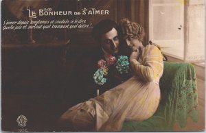 Victorian Romantic Couple Cuddling Vintage RPPC B114