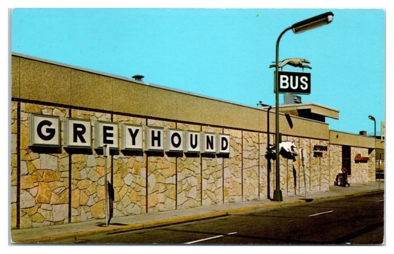 1950s/60s Greyhound Bus Terminal, Minneapolis, MN Postcard