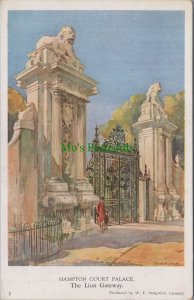 Middlesex Postcard - Hampton Court Palace, The Lion Gateway  RS34206