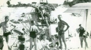 Postcard RPPC View of Sun Bathers on Beach in Nassau, Bahamas.      S4