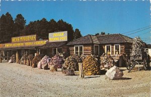 Custer, SD South Dakota KEN'S MINERALS~Indian Trading Post ROADSIDE 4X6 Postcard
