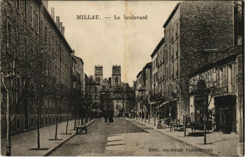 CPA MILLAU - Le boulevard (148063)